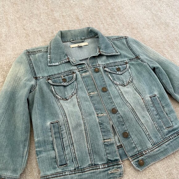 Forever 21 Distressed Blue Denim Jean Jacket S - Picture 3 of 10